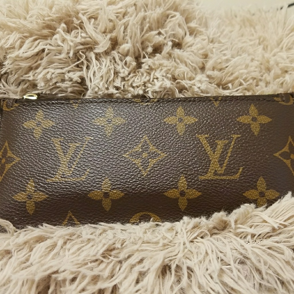 Louis Vuitton  Monogram zipper coin purse